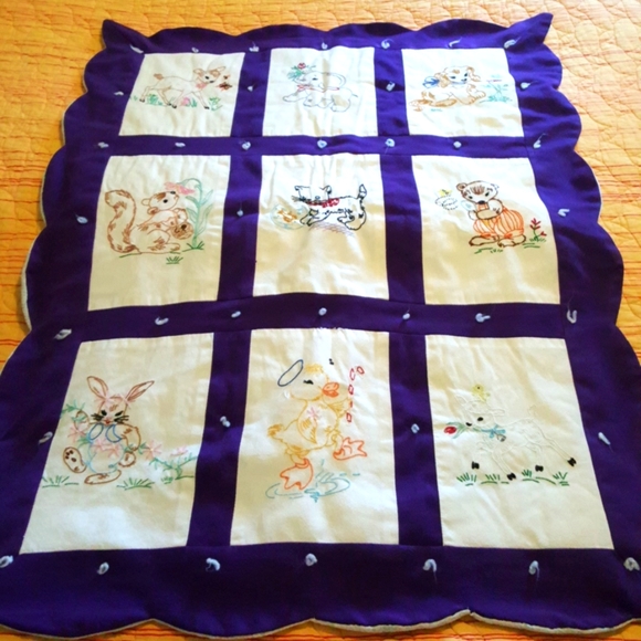 Vintage Handmade Baby Child Quilt Coverlet with Baby Animals - Picture 3 of 13